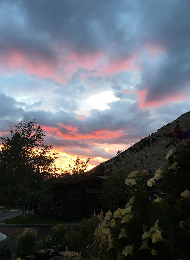 yellowstone2017-6-iphone-IMG_4292