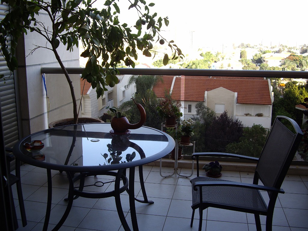 Israel2007-Even-Yehuda-5974